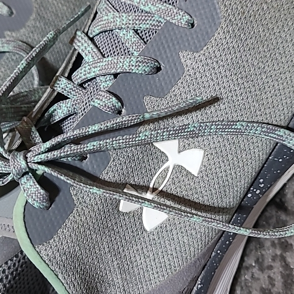 UNDER ARMOUR CHARGED RUNNING SHOES PRICE FIRM - Picture 2 of 13